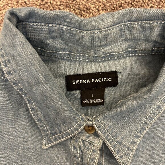 Sierra Pacific Women's Long Sleeves Button Up Denim Shirt Size L Blue Cotton GUC - Picture 9 of 11